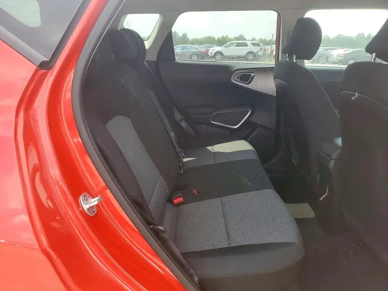 2020 KIA SOUL LX  