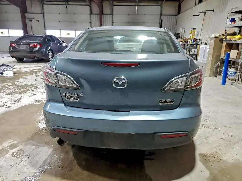 2010 MAZDA 3 I  