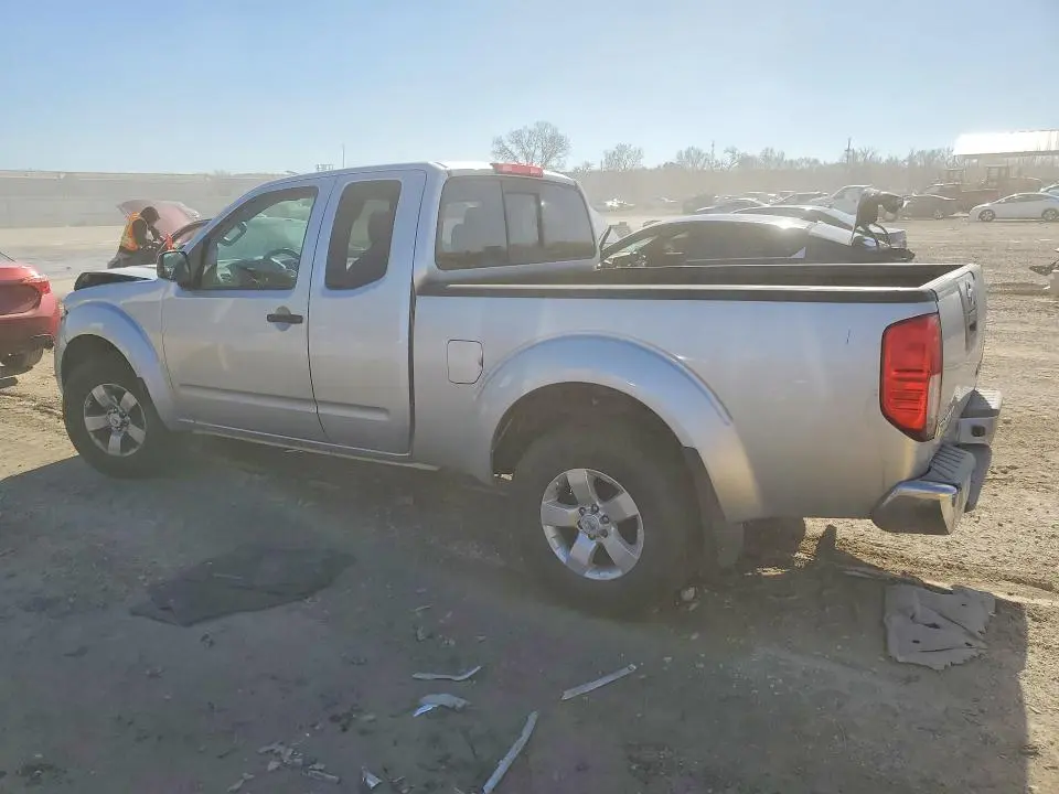 2012 NISSAN FRONTIER SV V6  
