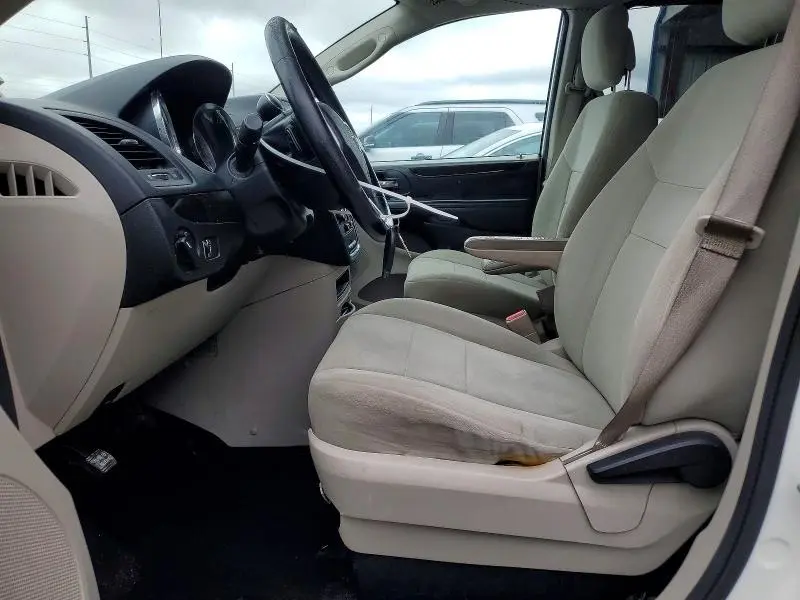 2012 DODGE GRAND CARAVAN SE  