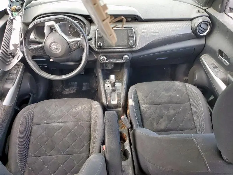 2019 NISSAN KICKS S  