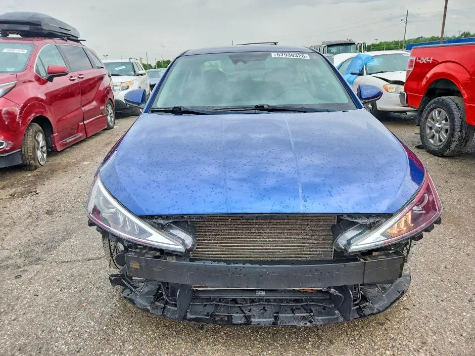 2019 HYUNDAI ELANTRA SEL  