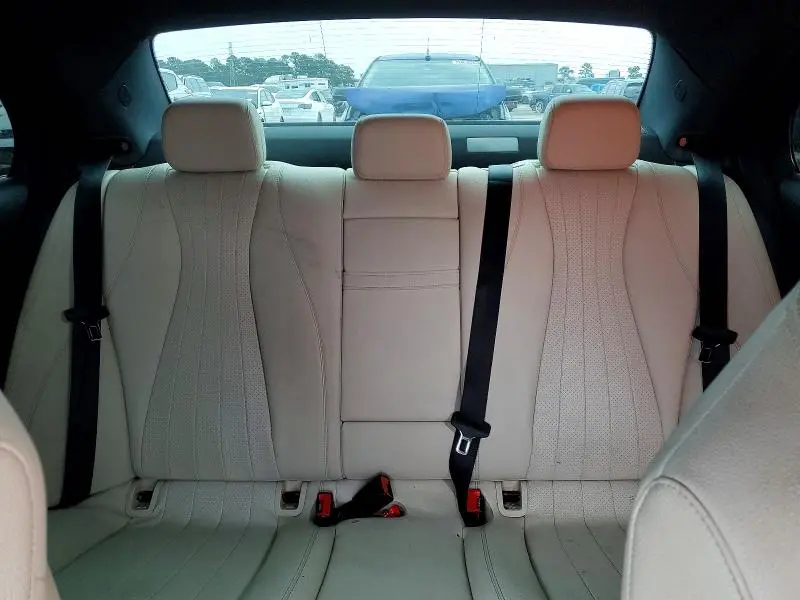 2019 MERCEDES-BENZ E 300  