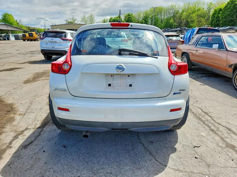 2014 NISSAN JUKE S  