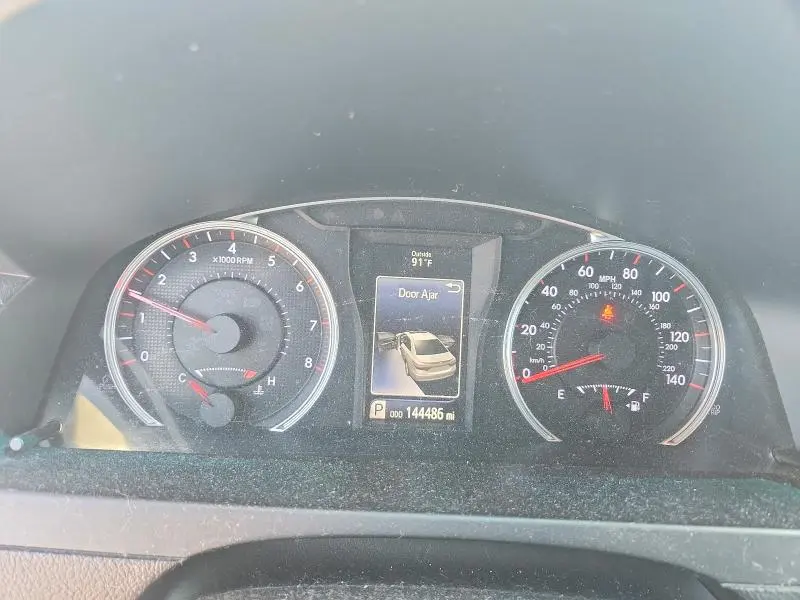 2015 TOYOTA CAMRY XSE  