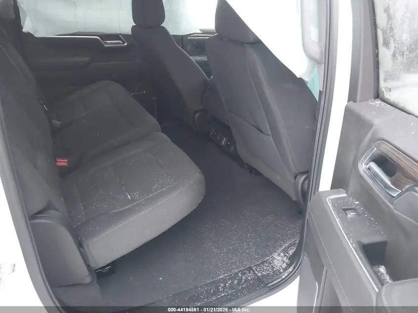 2025 CHEVROLET SILVERADO 1500 4WD  SHORT BED LT WITH 2FL