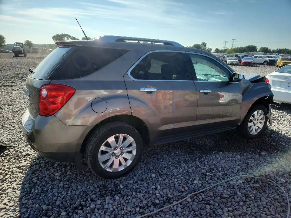 2011 CHEVROLET EQUINOX LT  