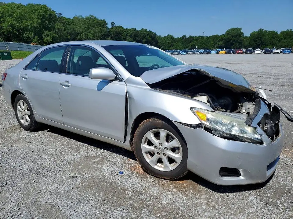2011 TOYOTA CAMRY LE  