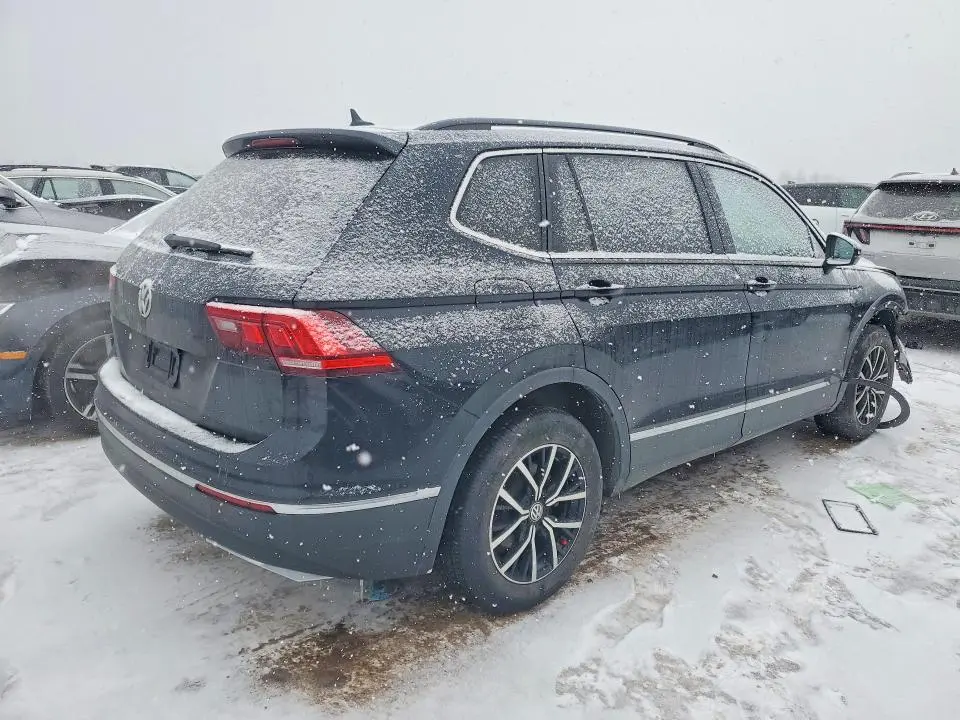 2021 VOLKSWAGEN TIGUAN SE  