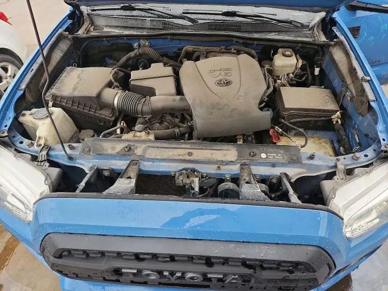 2019 TOYOTA TACOMA SR V6  
