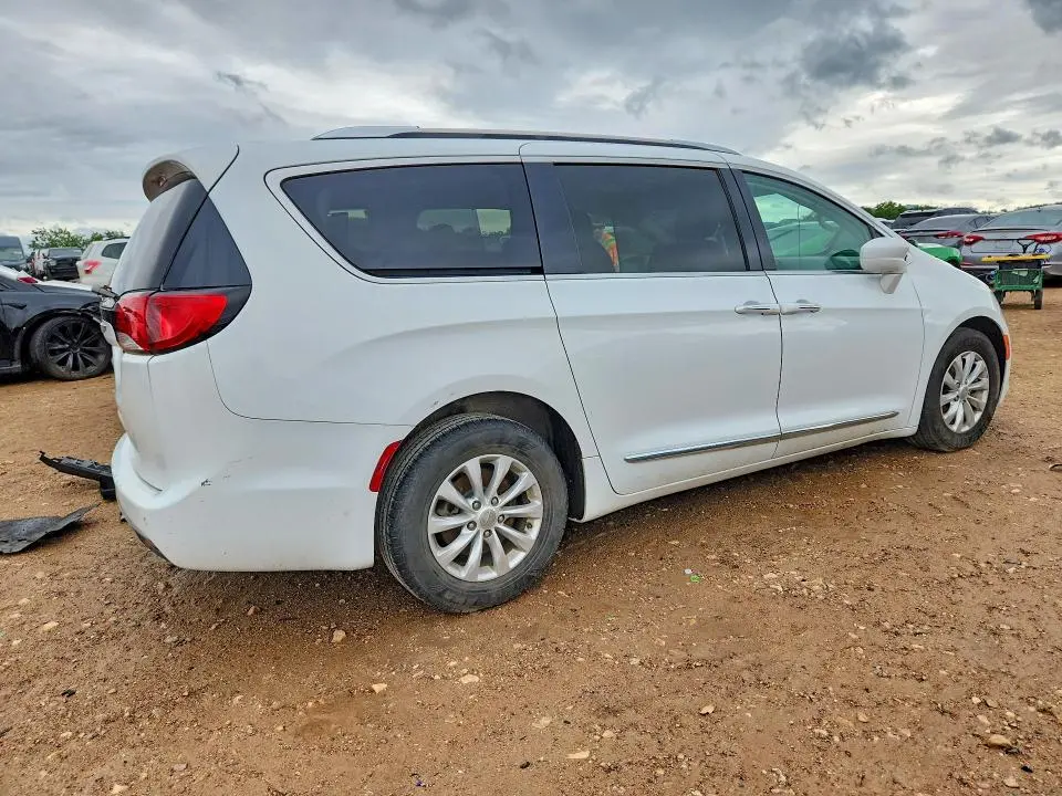 2019 CHRYSLER PACIFICA TOURING L  