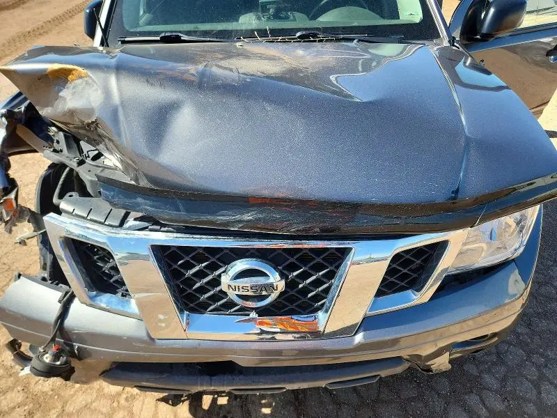 2019 NISSAN FRONTIER SV V6  