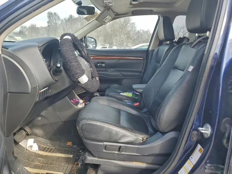 2014 MITSUBISHI OUTLANDER SE  