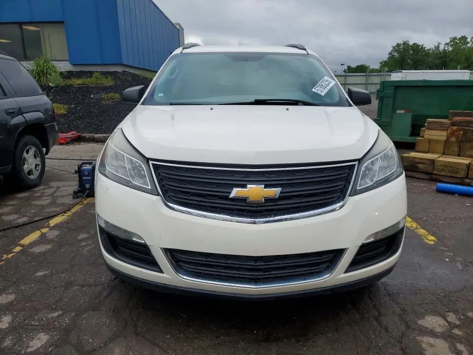 2014 CHEVROLET TRAVERSE LS  