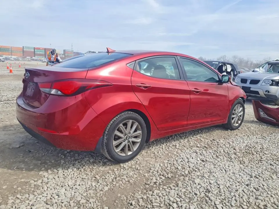 2014 HYUNDAI ELANTRA SE  