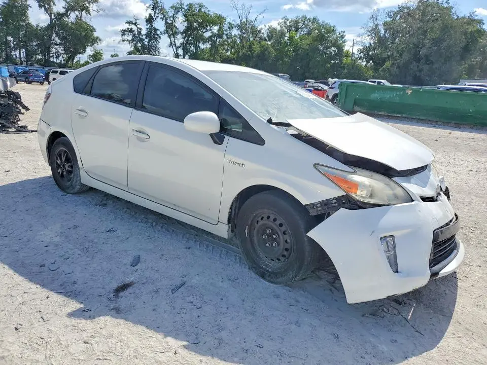 2014 TOYOTA PRIUS ONE  