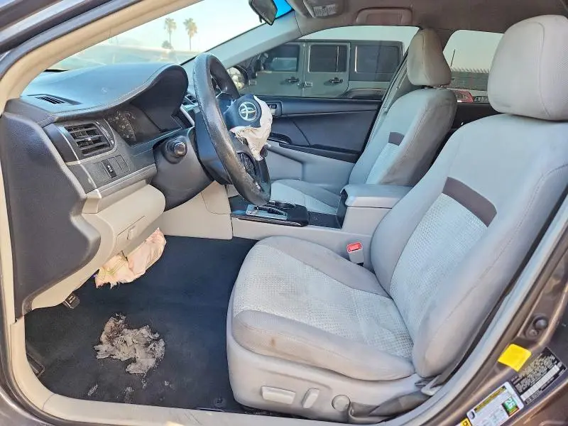 2012 TOYOTA CAMRY LE  