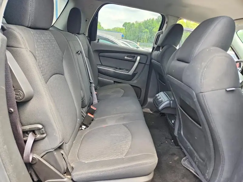 2011 GMC ACADIA SLE  