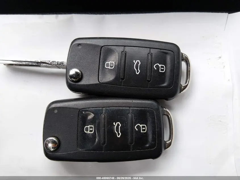 2013 VOLKSWAGEN JETTA 2.5L SE