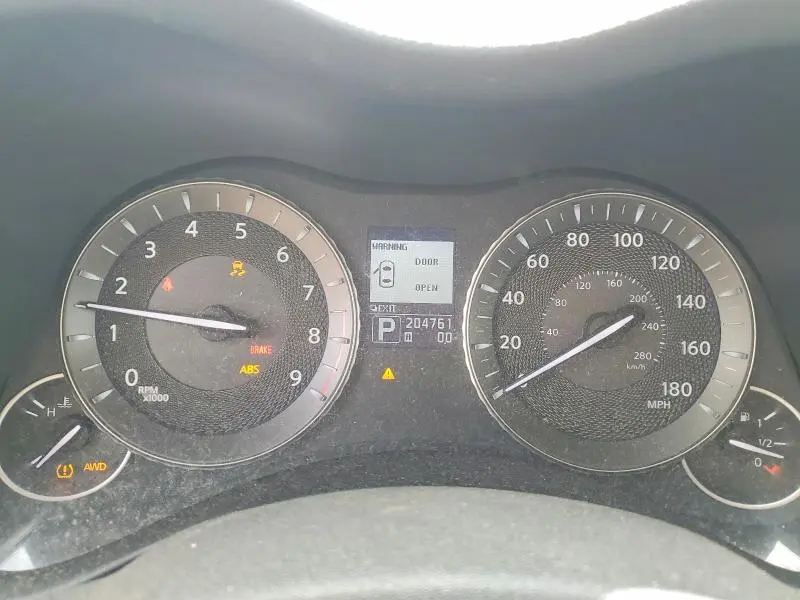 2011 INFINITI M37 X  