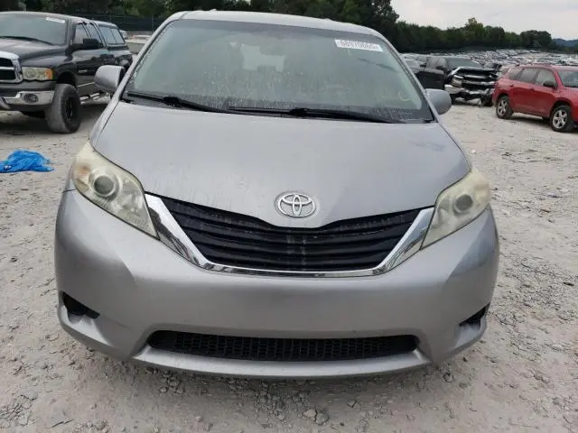 2012 TOYOTA SIENNA LE  