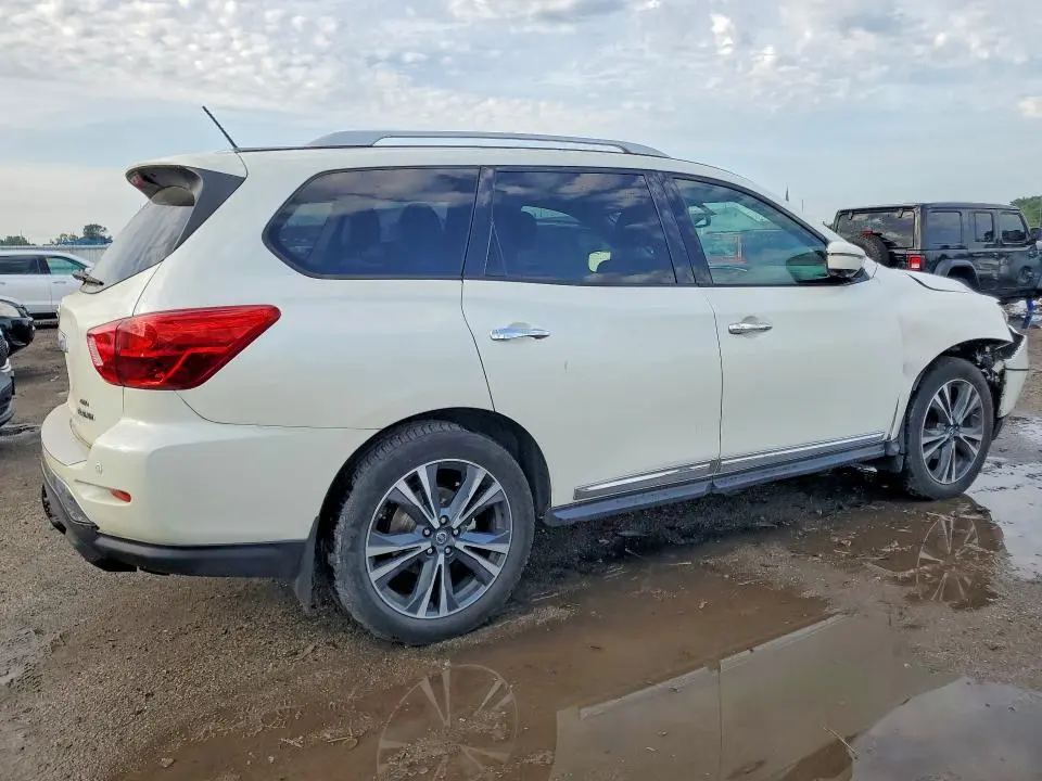 2017 NISSAN PATHFINDER PLATINUM  