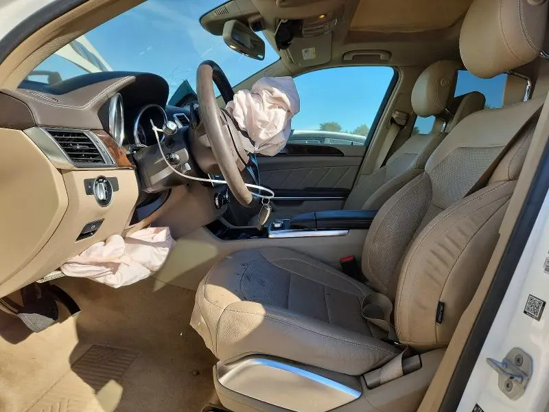 2015 MERCEDES-BENZ GL 550 4MATIC  