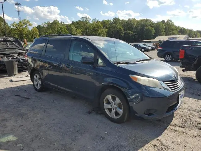 2011 TOYOTA SIENNA LE  