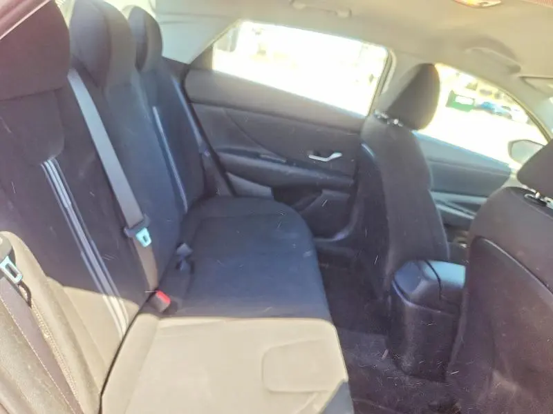 2022 HYUNDAI ELANTRA   