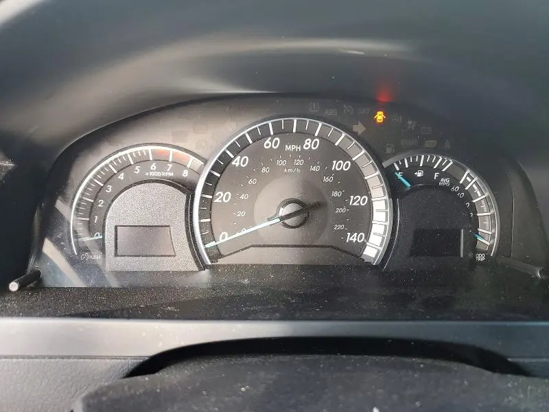 2014 TOYOTA CAMRY SE  