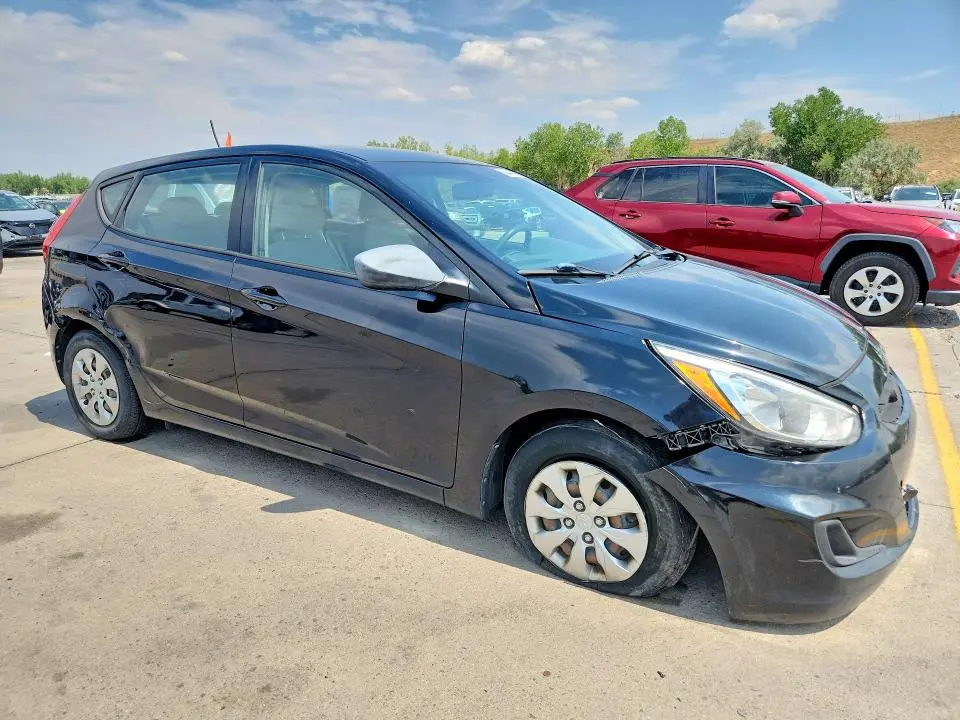 2017 HYUNDAI ACCENT SE  