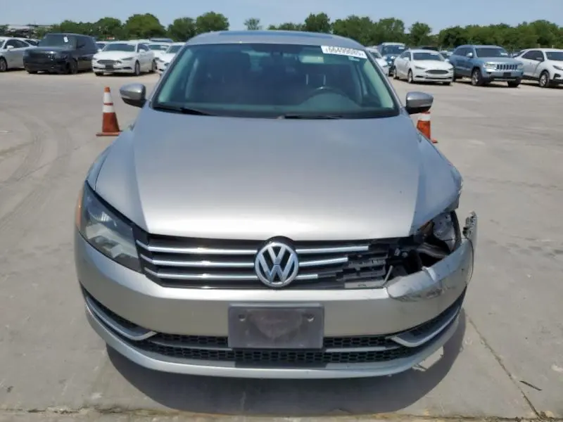 2014 VOLKSWAGEN PASSAT SE  