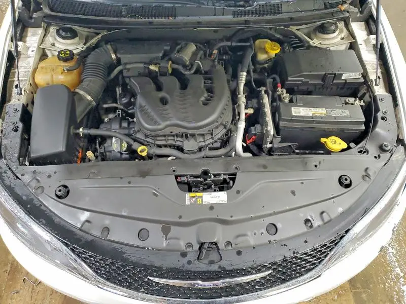 2015 CHRYSLER 200 C  