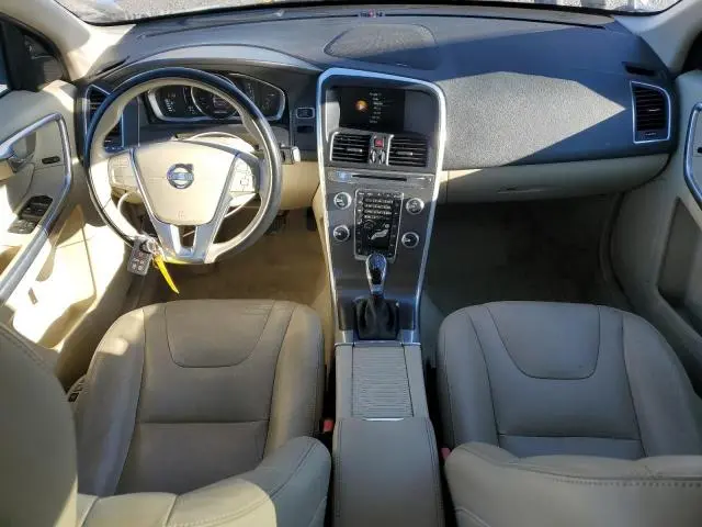 2015 VOLVO XC60 T5 PLATINUM  