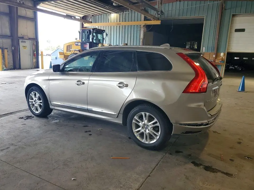 2015 VOLVO XC60 T5 PLATINUM  