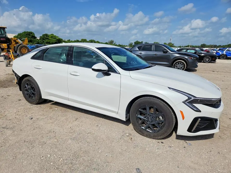 2026 KIA K5 LXS  