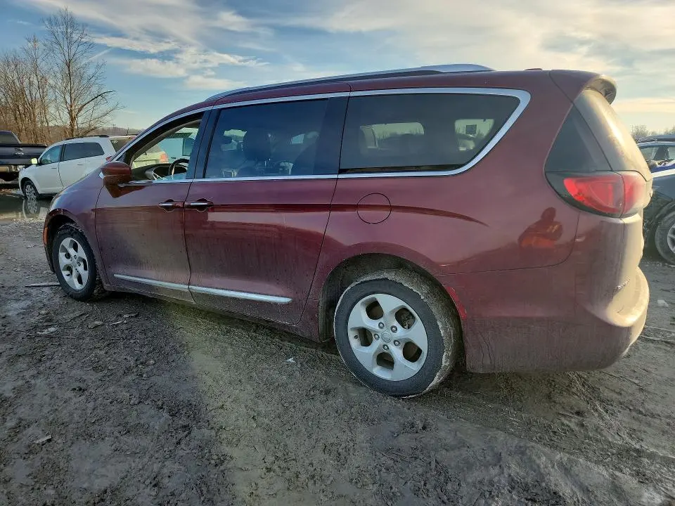2017 CHRYSLER PACIFICA TOURING L PLUS  