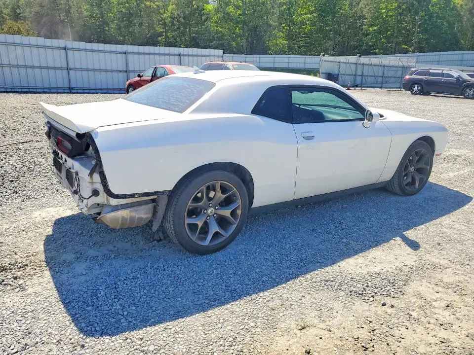 2017 DODGE CHALLENGER SXT  