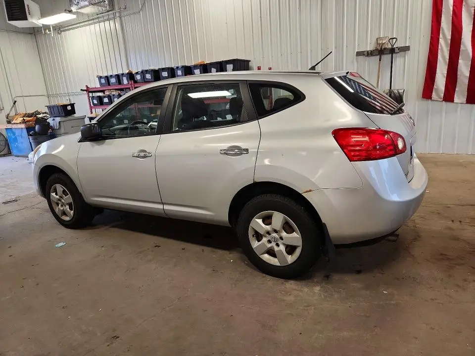 2010 NISSAN ROGUE S  