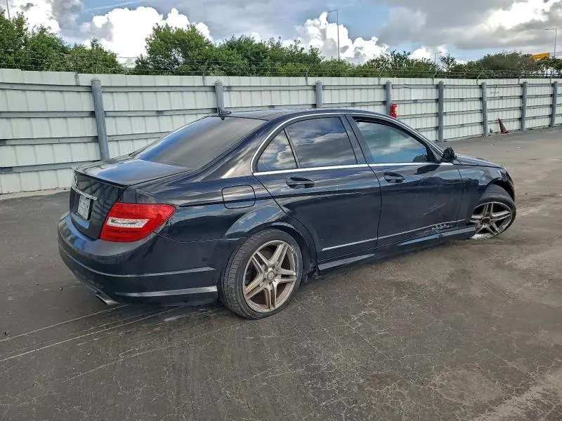 2011 MERCEDES-BENZ C 300 4MATIC  