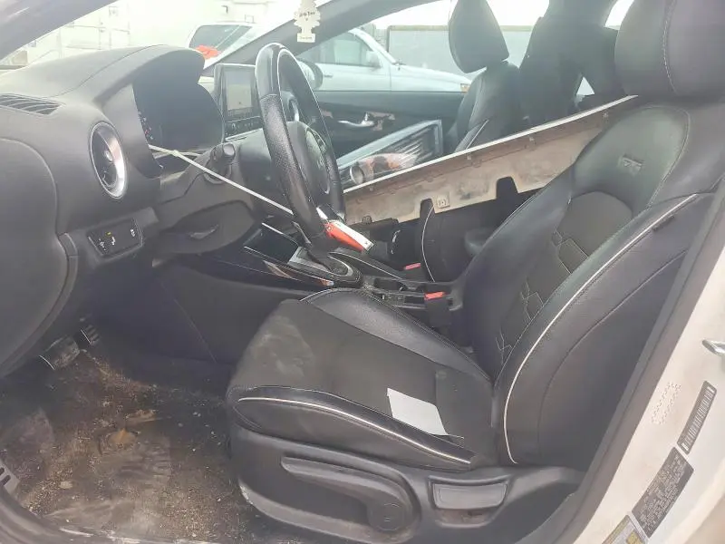 2023 KIA FORTE GT LINE  