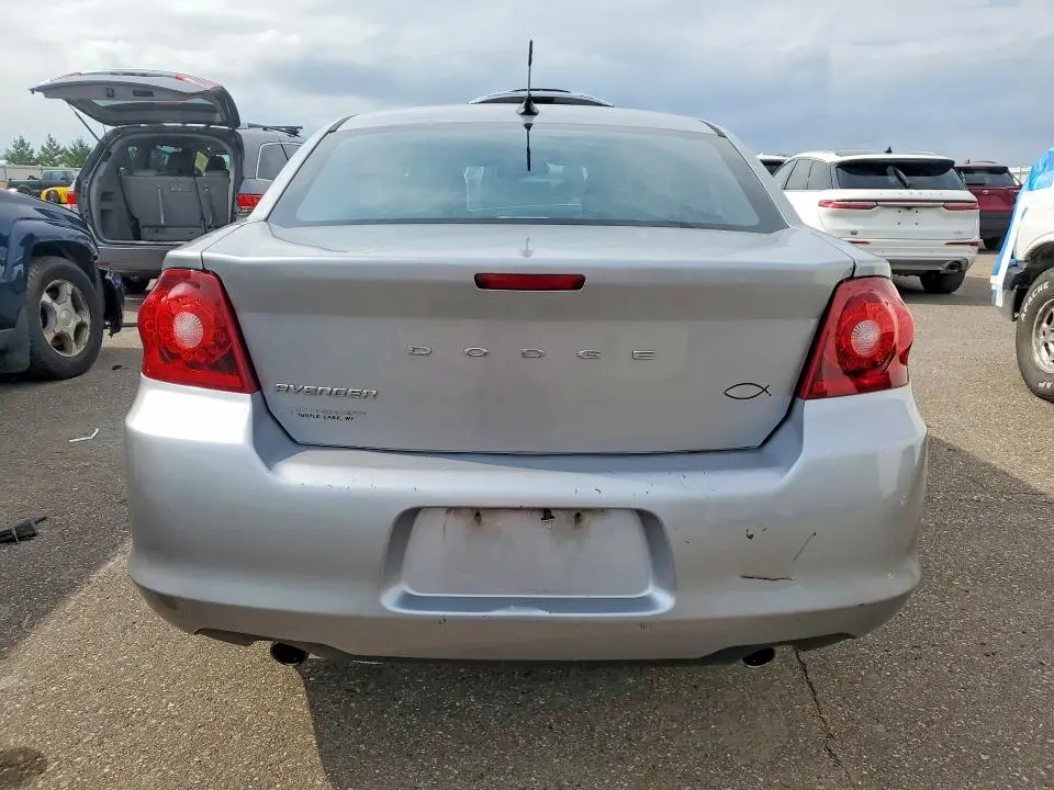 2013 DODGE AVENGER SE  