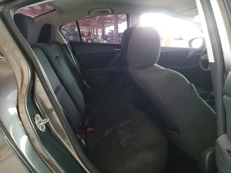 2010 MAZDA 3 I  