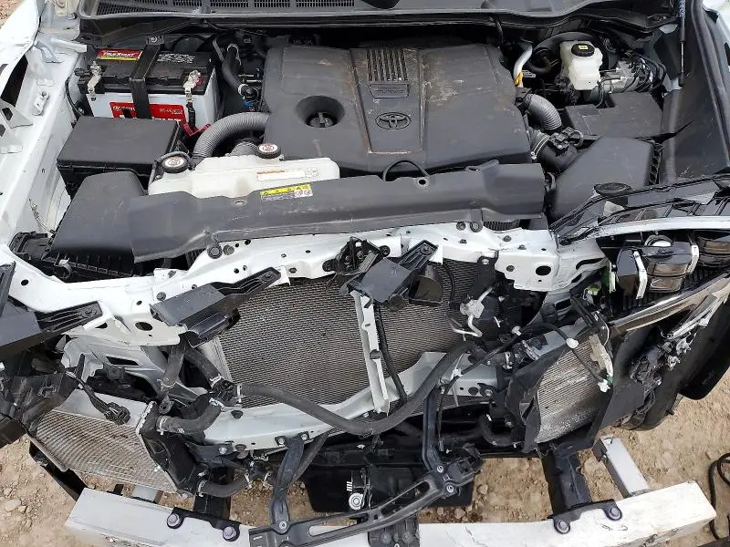 2023 TOYOTA TUNDRA PLATINUM  