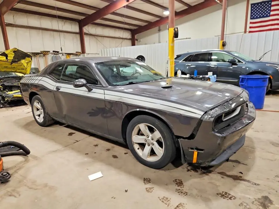 2013 DODGE CHALLENGER SXT  