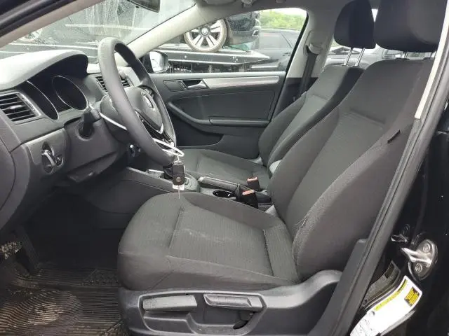 2016 VOLKSWAGEN JETTA SE  
