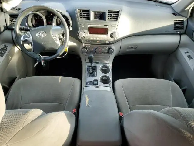 2011 TOYOTA HIGHLANDER BASE  