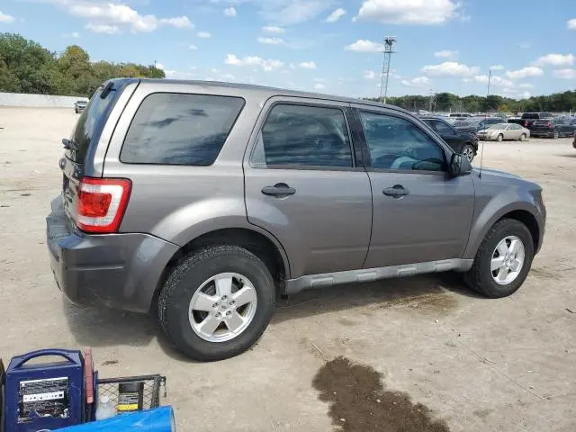 2011 FORD ESCAPE XLS  