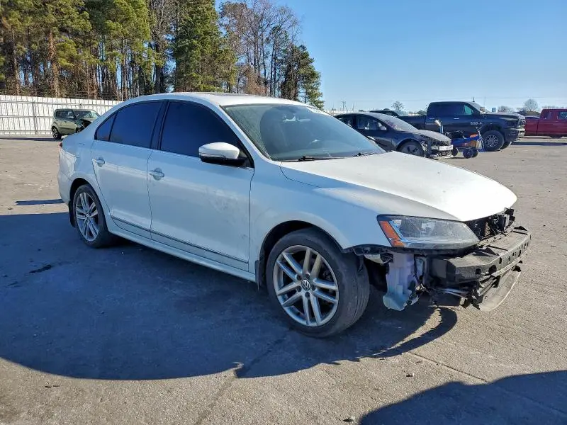 2017 VOLKSWAGEN JETTA SEL  