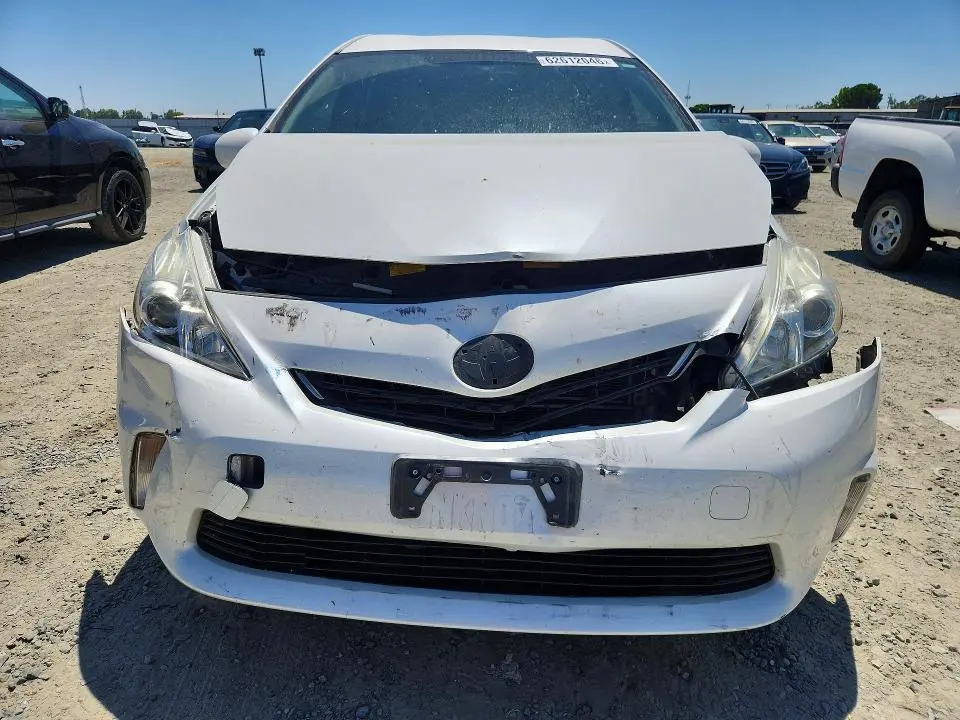2014 TOYOTA PRIUS V THREE  